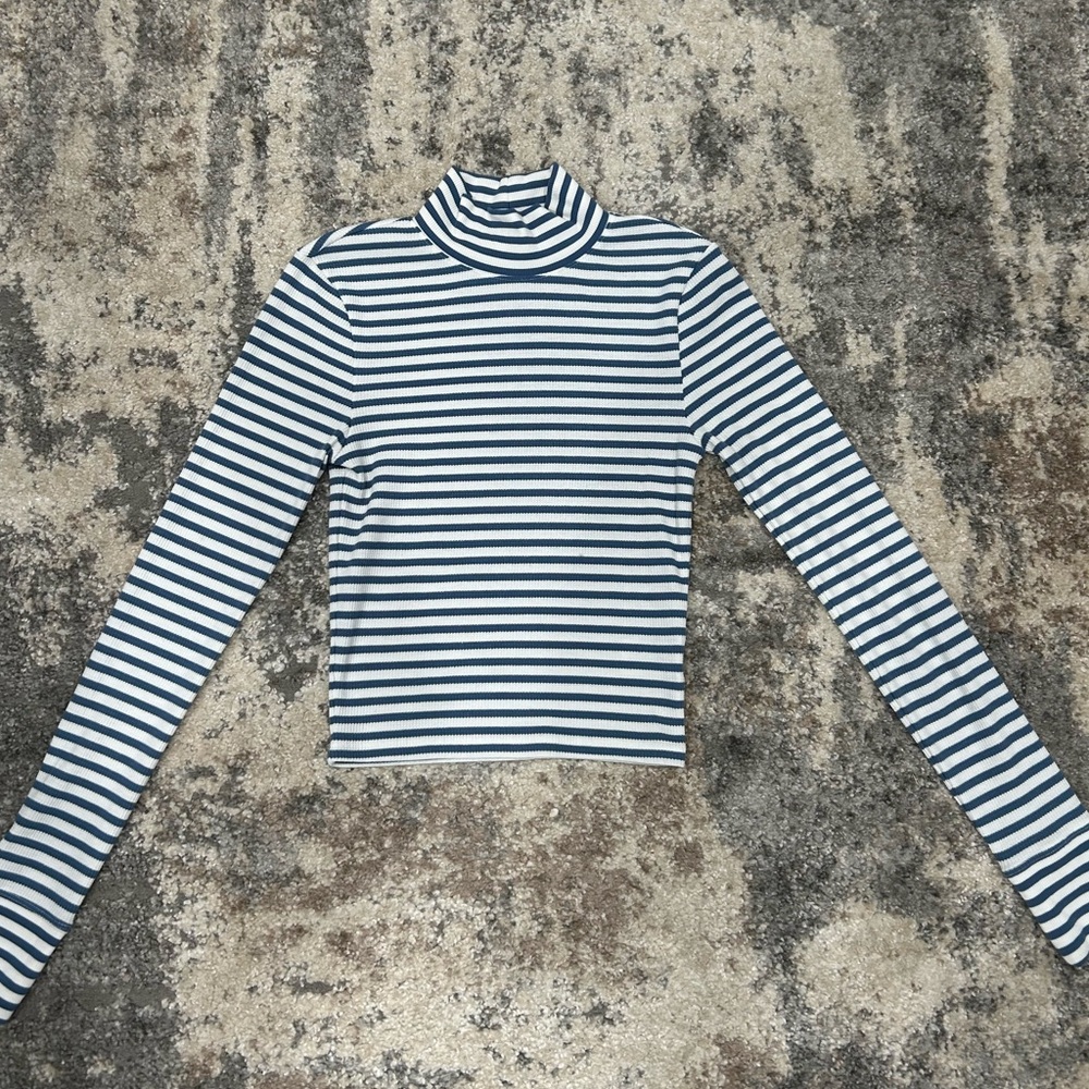 American Eagle blue Striped Long sleeve Turtleneck size S